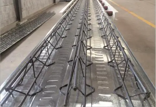 鋼筋桁架樓承板如何在市場中長期發(fā)展？一起聽鋼筋桁架樓承板廠家來聊聊吧。